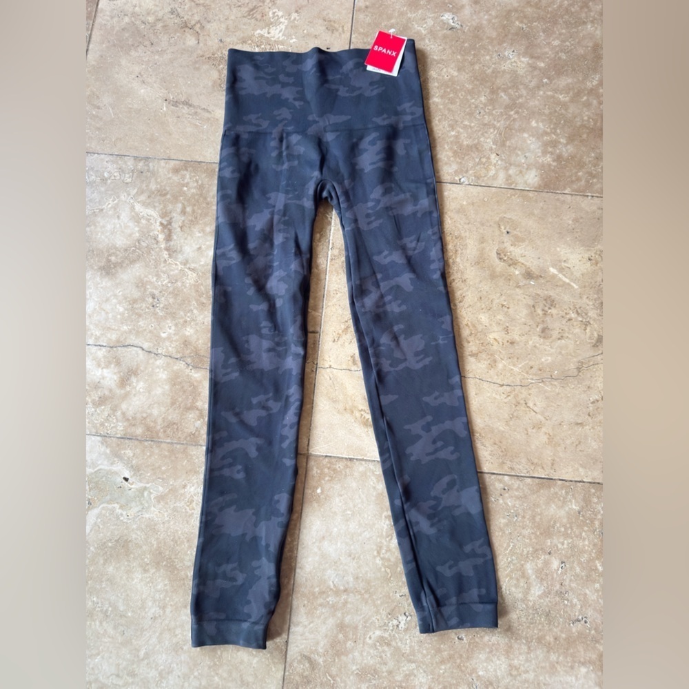 SPANX size, medium, black camo leggings, brand new never worn NWT